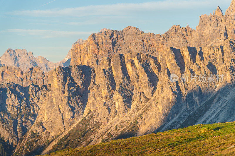 意大利Dolomites地区Cortina d Ampezzo、Ra Gusela和Nuvolau附近的Passo Giau